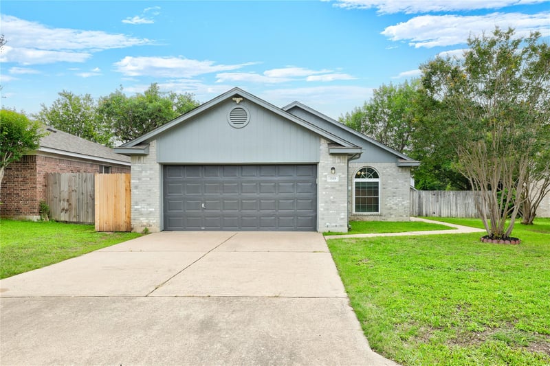 Virtual tour of 1519 Black Locust Dr E