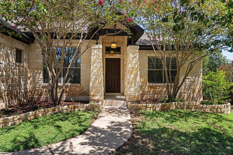Virtual tour of 15204 Falcon DR