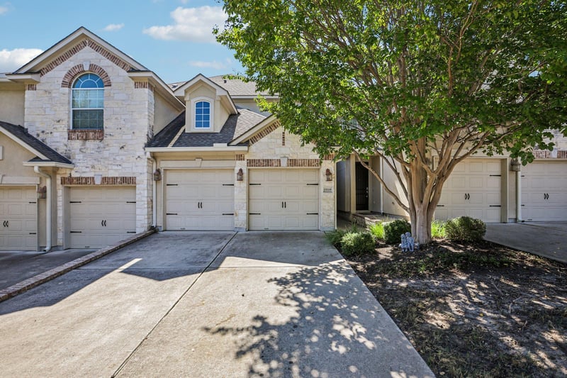 Virtual tour of 15319 Glen Heather Dr Unit #903