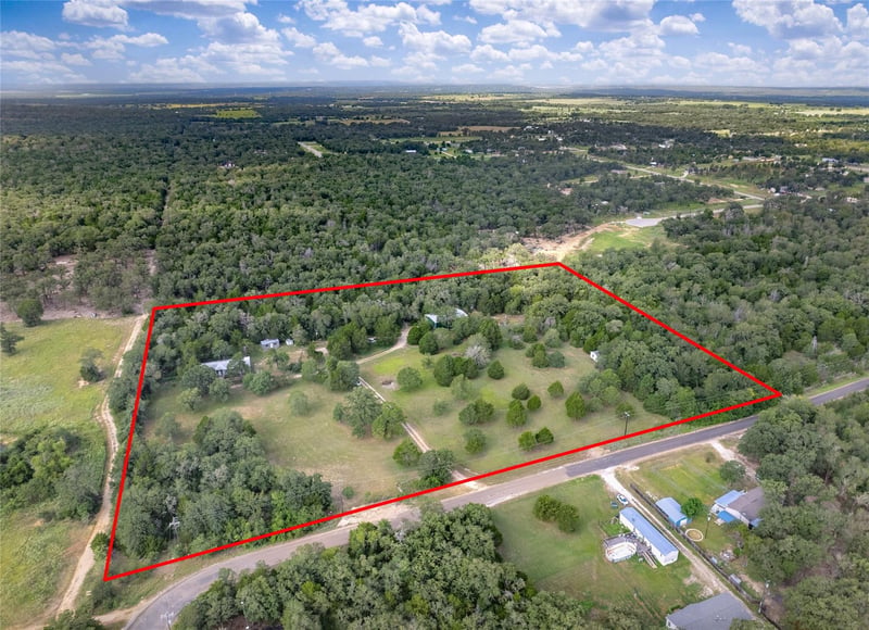 Virtual tour of 155 Hidden Oaks LOOP