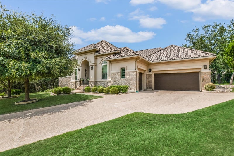 Virtual tour of 15504 Boulder HTS