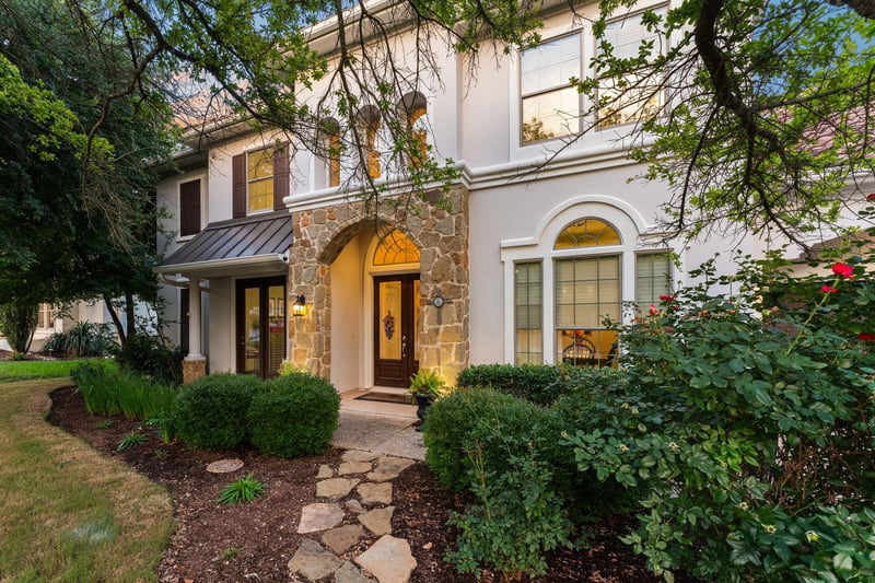 Virtual tour of 15508 Spillman Ranch LOOP