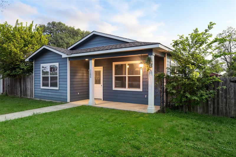 Virtual tour of 156 FM 2571