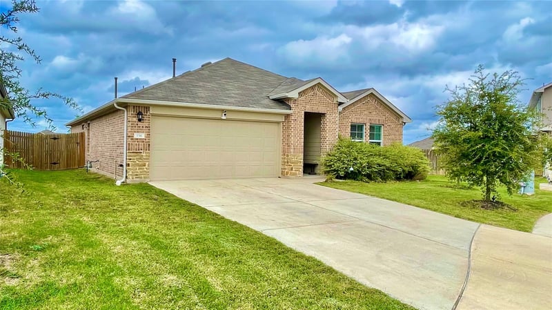 Virtual tour of 156 Medinah Ln