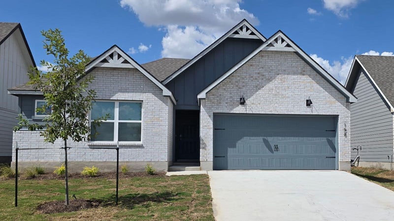 Virtual tour of 158 Candy St