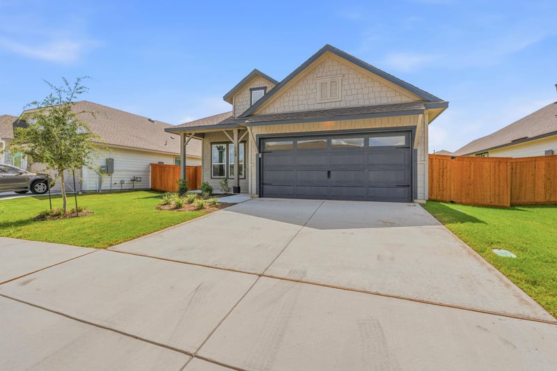 Virtual tour of 158 Paul Pena DR
