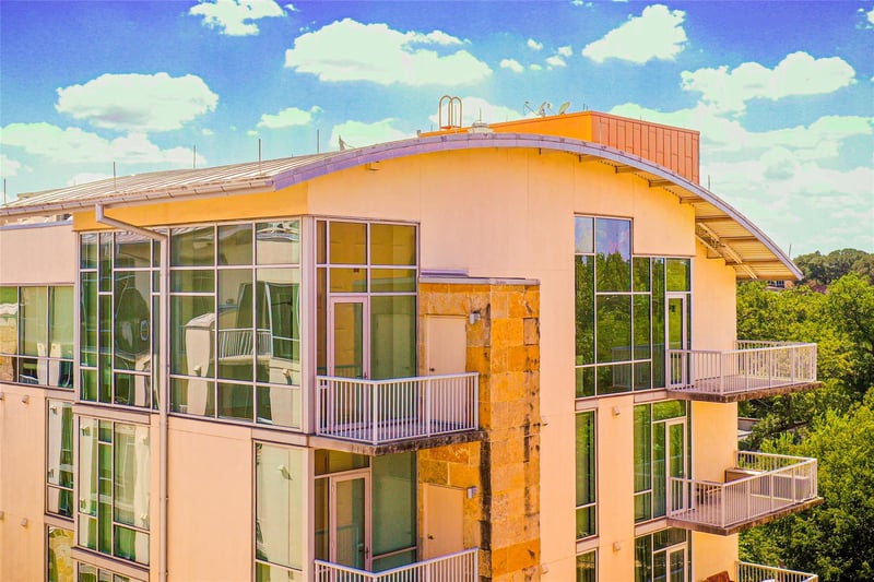 Virtual tour of 1600 Barton Springs RD Unit #5601