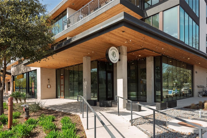 Virtual tour of 1600 S 1st ST Unit #219