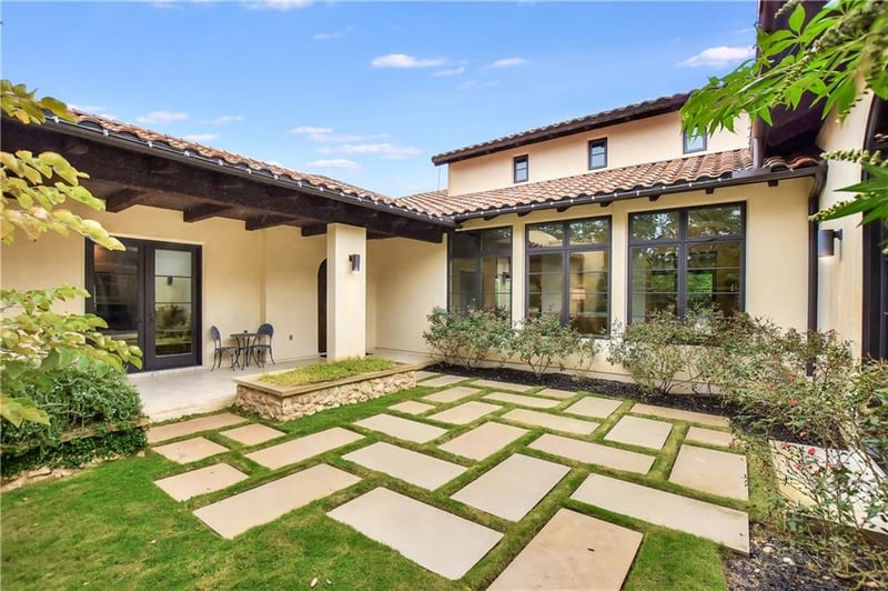 Virtual tour of 16000 Pontevedra PL