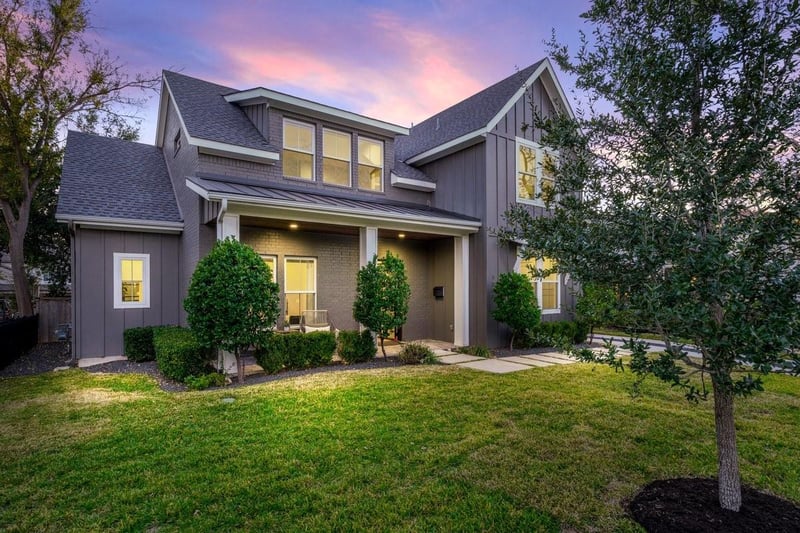 Virtual tour of 1601 Preston Ave