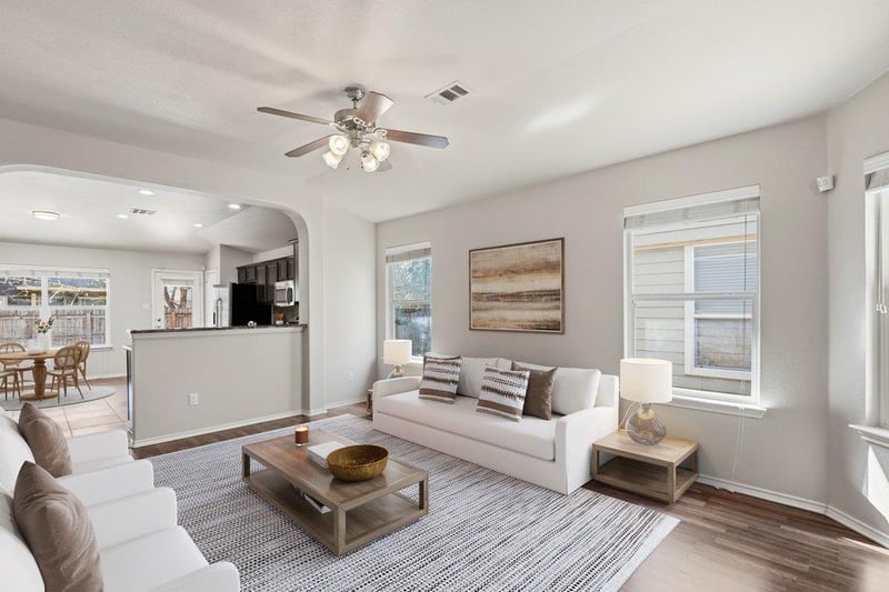 Virtual tour of 1601 Waxberry LN
