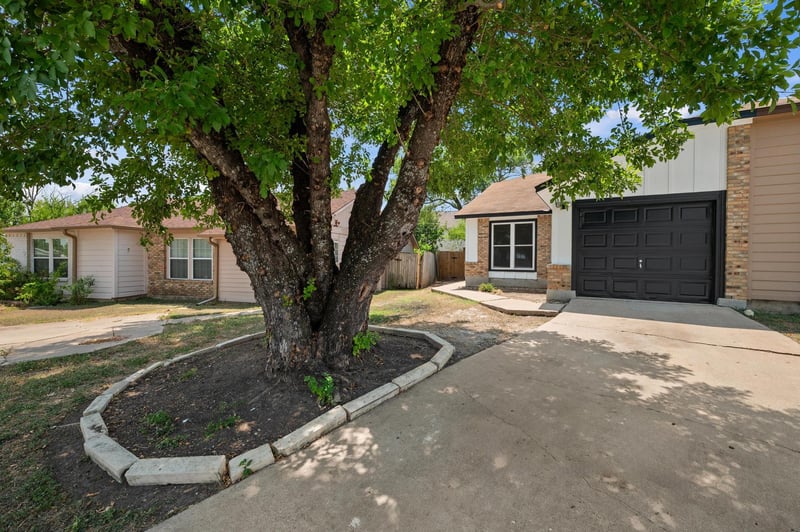 Virtual tour of 16016 Fitchburg Cir