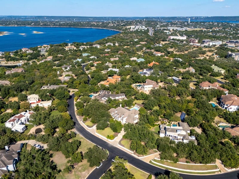Virtual tour of 16019 Fontaine Ave
