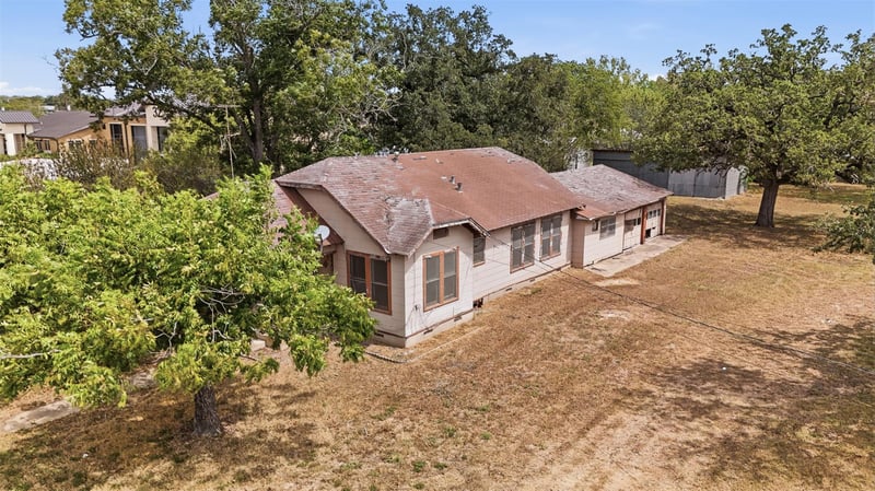 Virtual tour of 1602 Water St