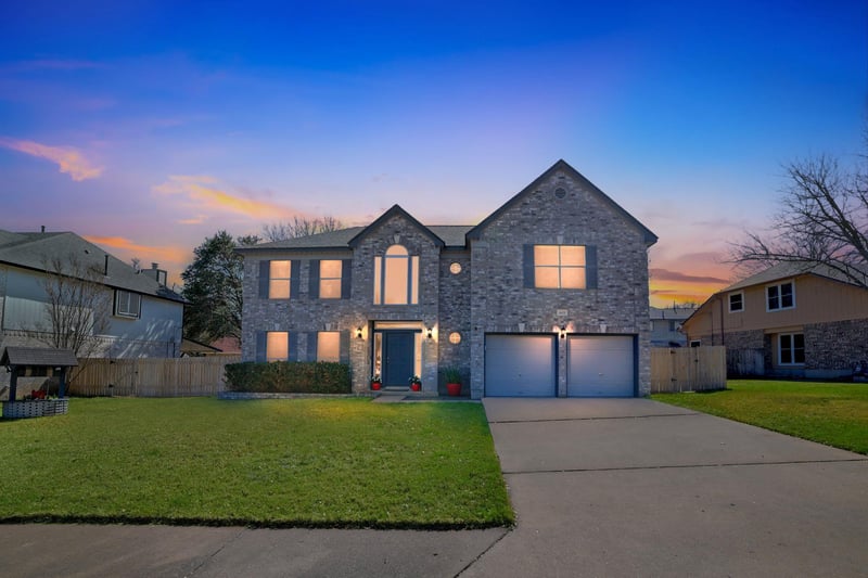 Virtual tour of 1603 Woods Blvd