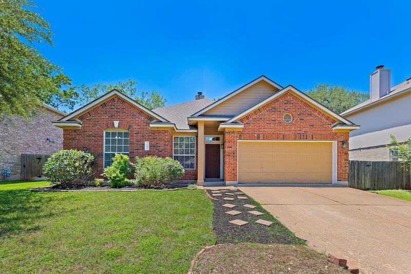 Virtual tour of 1605 Azalea DR