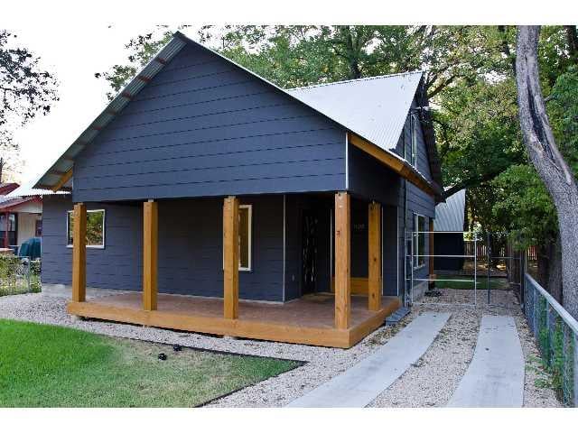 Virtual tour of 1605 S 2nd St