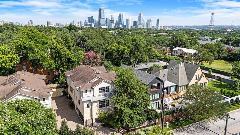 Virtual tour of 1609 Hartford RD Unit #A