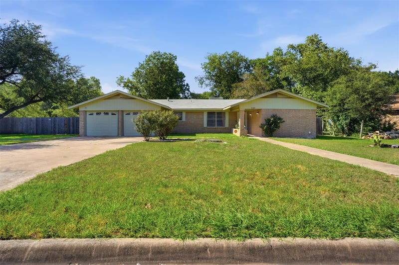 Virtual tour of 1609 Tammi LN