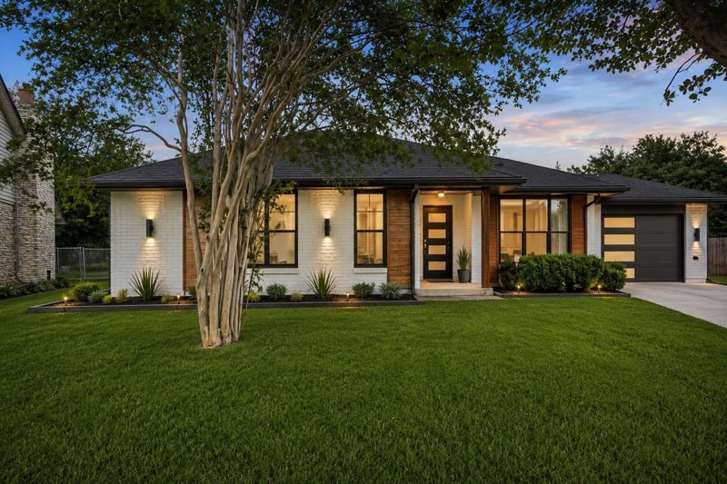 Virtual tour of 1610 Karen CV