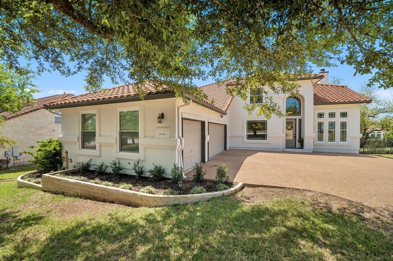 Virtual tour of 16108 Spillman Ranch LOOP