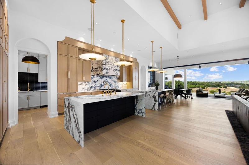 Virtual tour of 16113 Cool Breeze CV