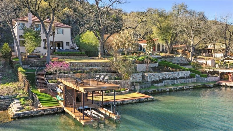 Virtual tour of 1614 Bruton Springs Rd