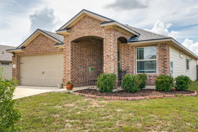 Virtual tour of 1618 Woodlands DR