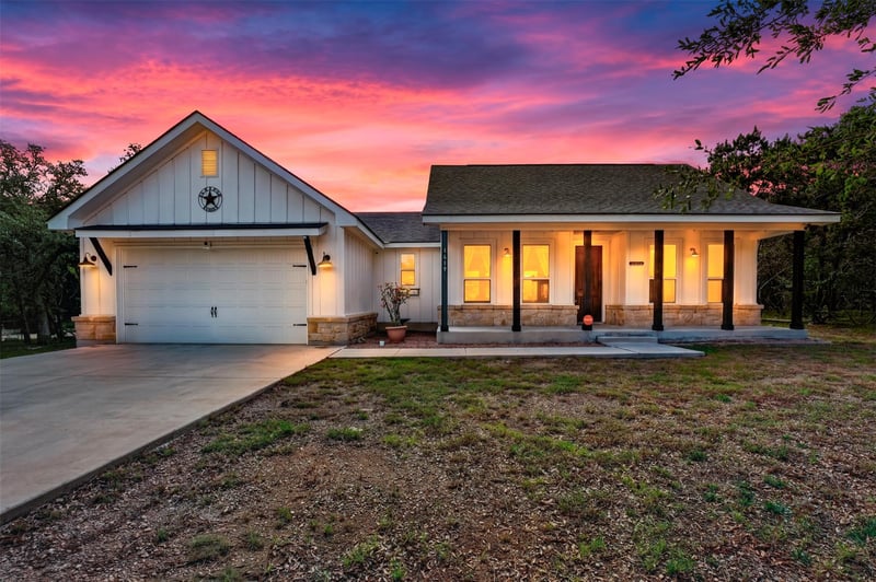 Virtual tour of 1619 Scenic View DR
