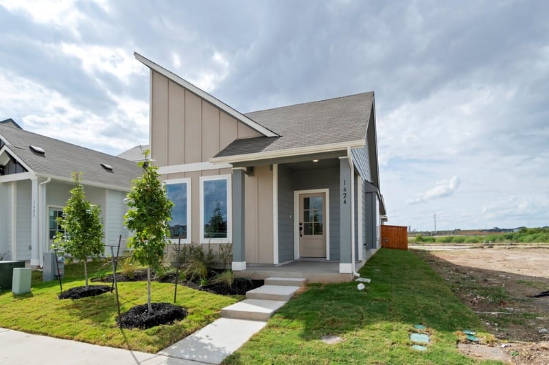 Virtual tour of 1624 Esplanade Pkwy