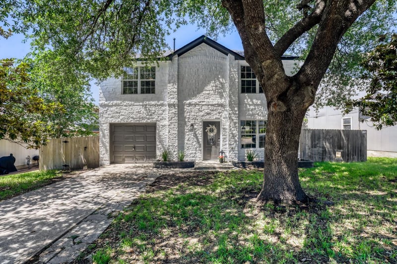 Virtual tour of 1626 Parkfield CIR