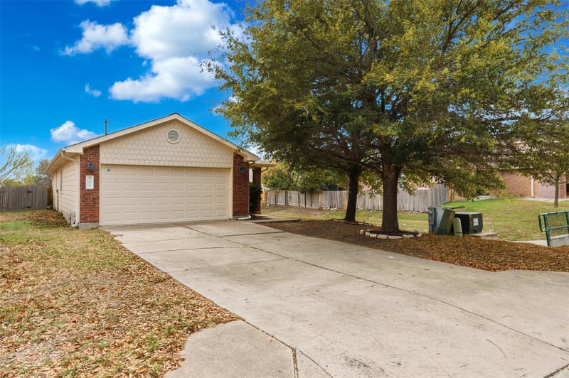 Virtual tour of 164 Opal Lake Dr