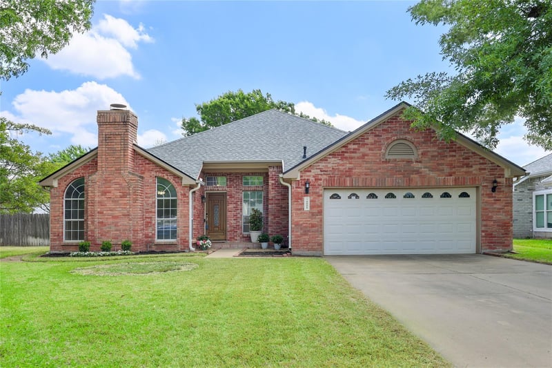 Virtual tour of 16405 Marthas CV