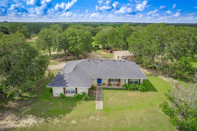 Virtual tour of 1650 County Road 439