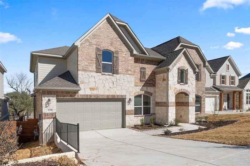 Virtual tour of 16508 Moineau DR