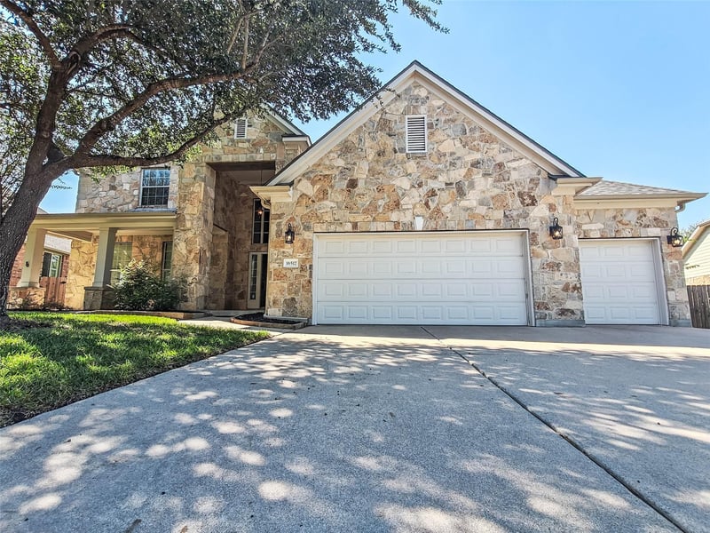 Virtual tour of 16517 Along Creek Cv