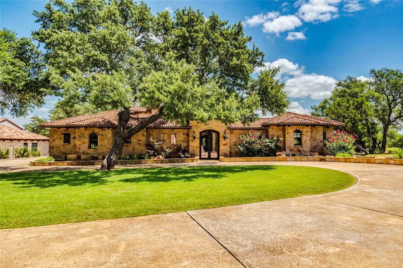 Virtual tour of 166 Encantada