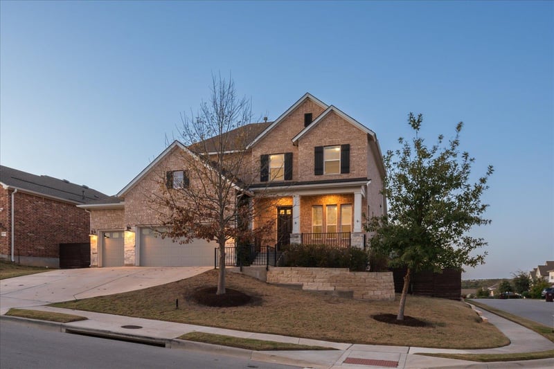 Virtual tour of 16600 Chevalin ST