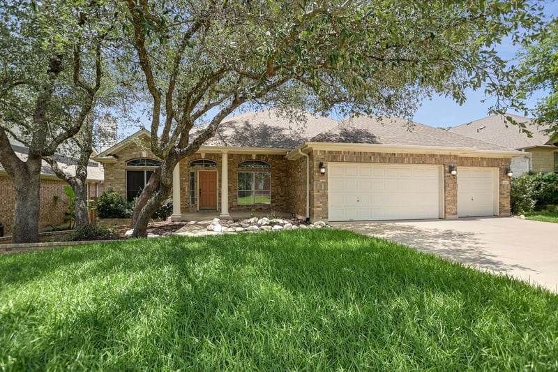 Virtual tour of 16612 Barrhead CV