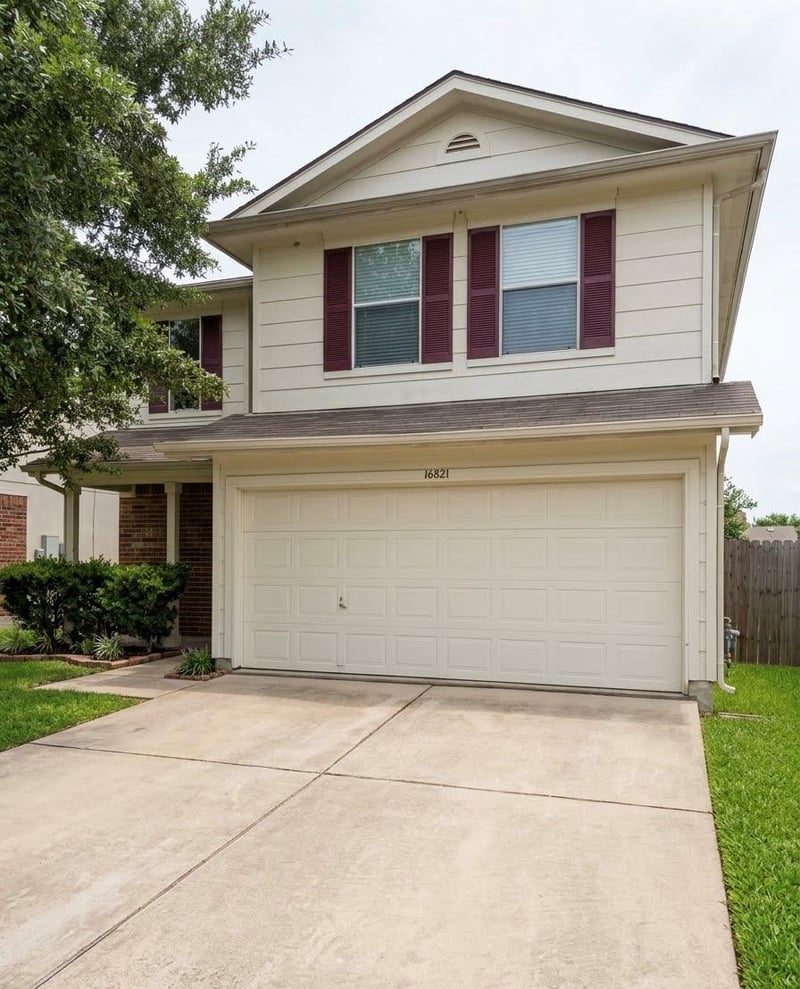 Virtual tour of 16821 Jaron DR
