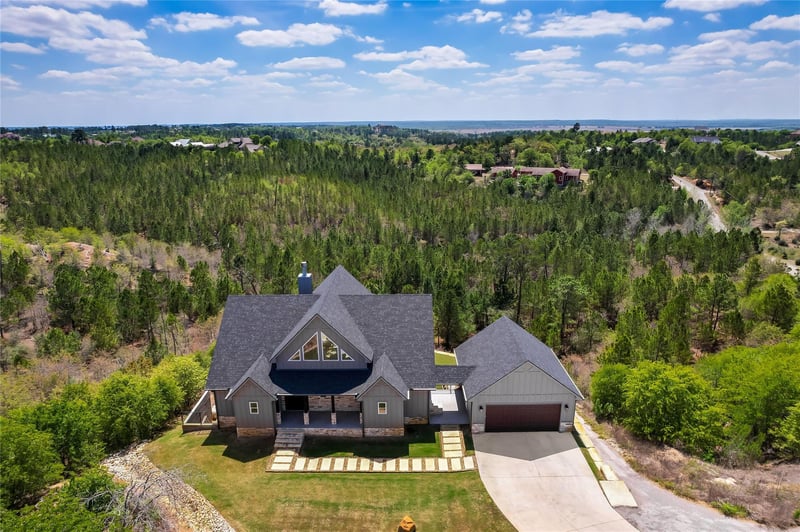 Virtual tour of 169 Tall Forest DR
