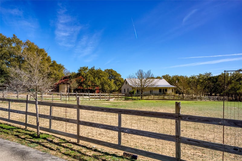 Virtual tour of 16900 W State Highway 29