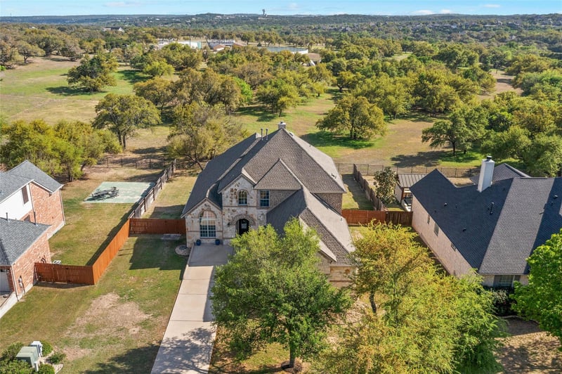 Virtual tour of 170 Brighton LN