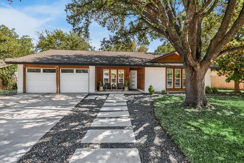 Virtual tour of 1700 Colony Creek DR