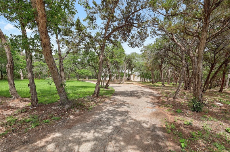 Virtual tour of 1700 Patterson RD