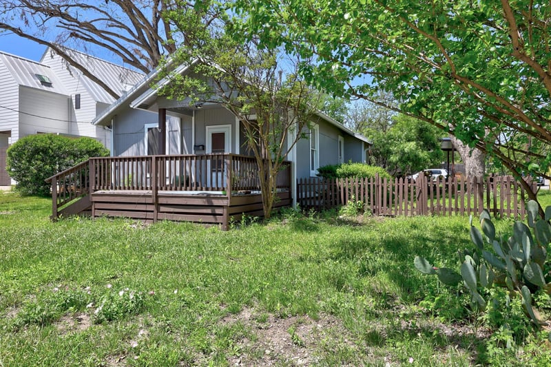 Virtual tour of 1700 S 2nd ST