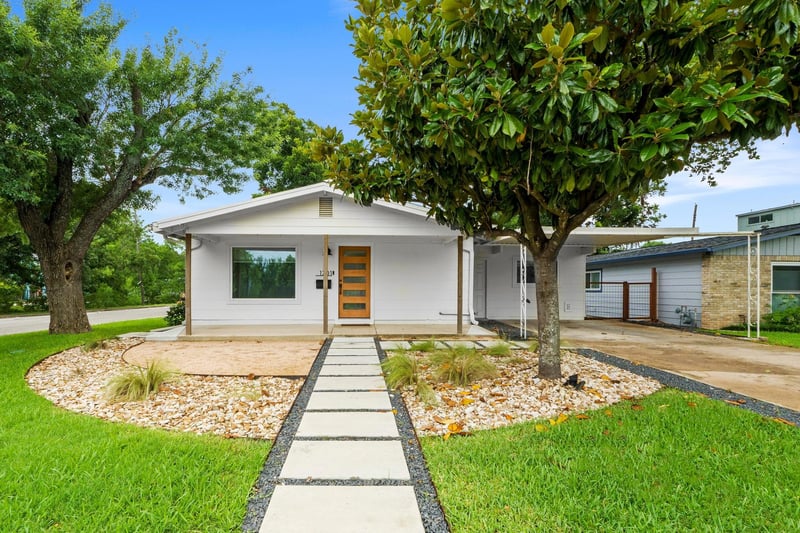 Virtual tour of 1701 Brentwood St