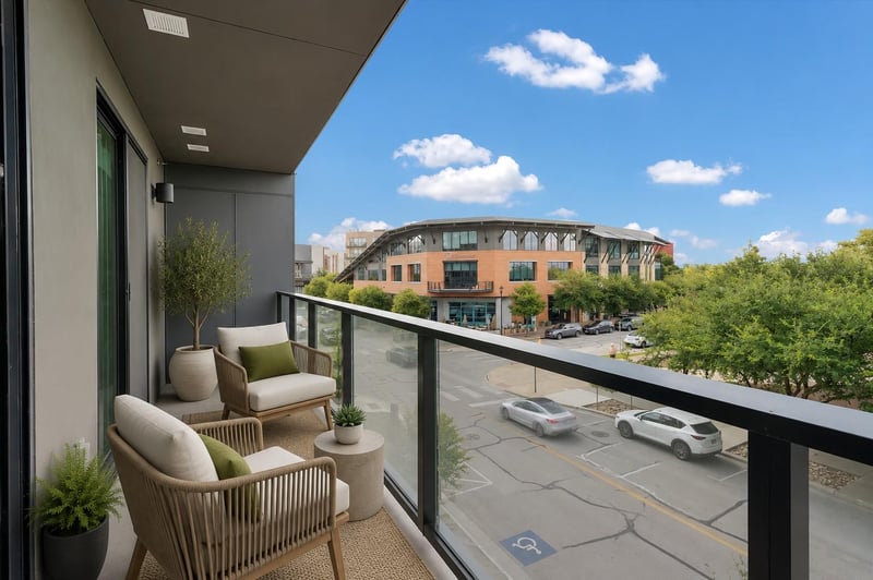 Virtual tour of 1701 Simond Ave Unit #226