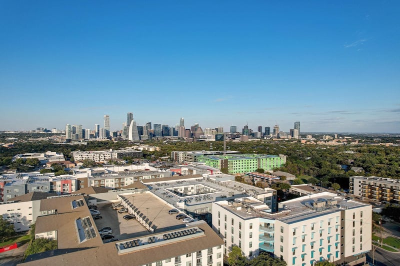 Virtual tour of 1702 S Lamar BLVD Unit #11