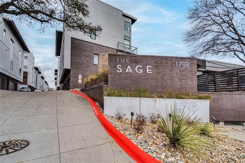 Virtual tour of 1702 S Lamar BLVD Unit #27